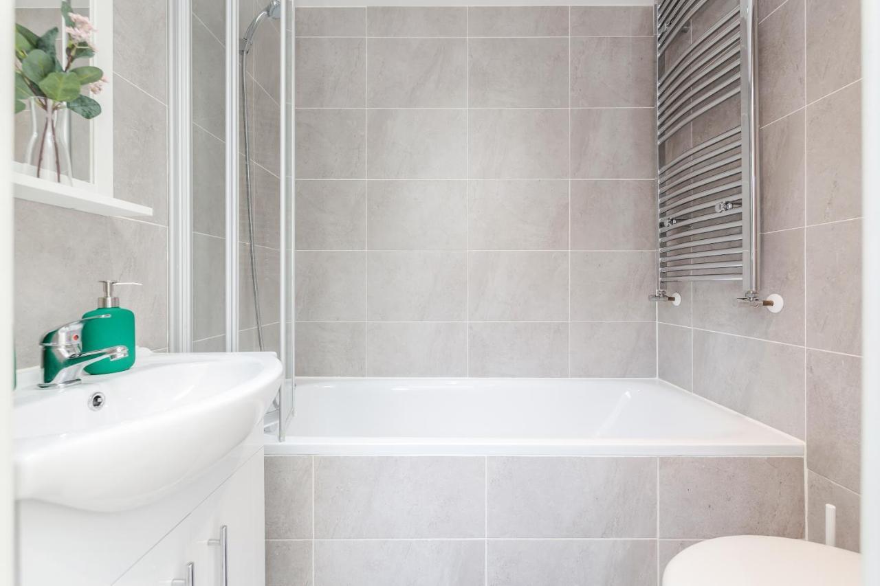 2 Bedrooms Serviced Apartment Excel Exhibition Centre, O2 Arena, Stratford Olympic City, Forest Gate, Central London Ngoại thất bức ảnh