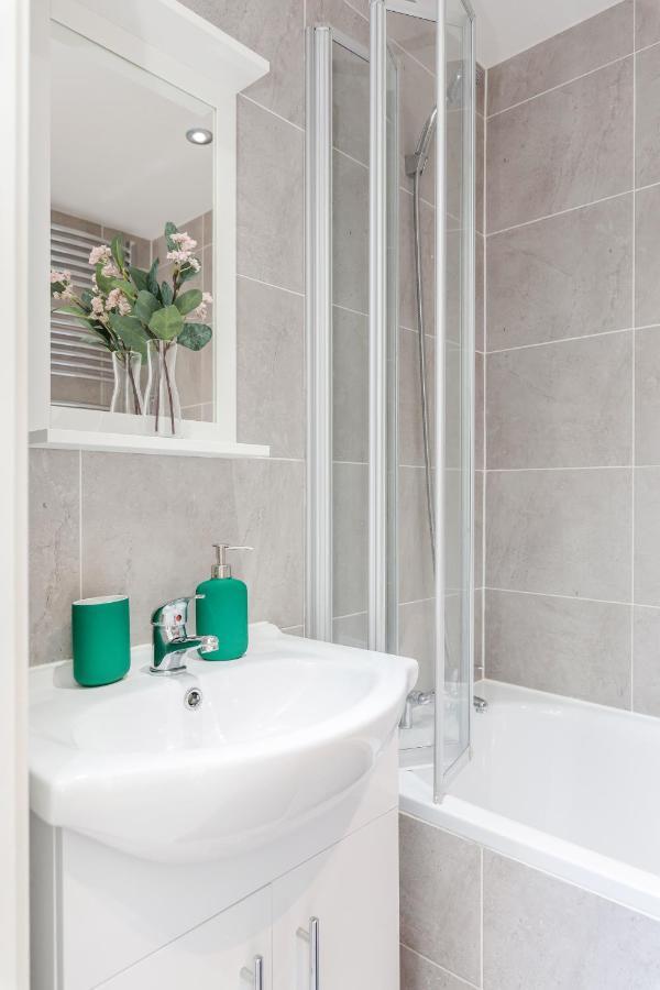 2 Bedrooms Serviced Apartment Excel Exhibition Centre, O2 Arena, Stratford Olympic City, Forest Gate, Central London Ngoại thất bức ảnh