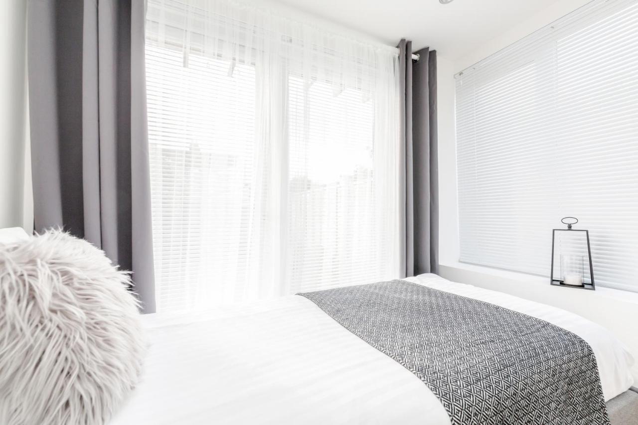 2 Bedrooms Serviced Apartment Excel Exhibition Centre, O2 Arena, Stratford Olympic City, Forest Gate, Central London Ngoại thất bức ảnh