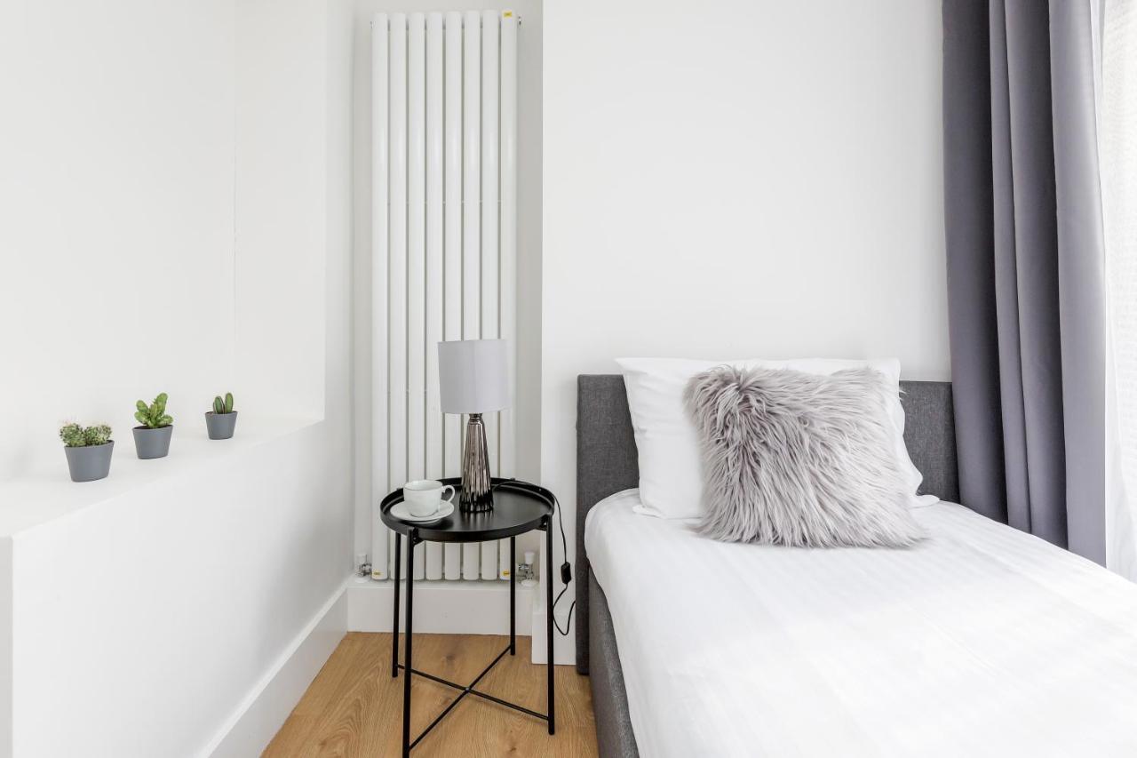 2 Bedrooms Serviced Apartment Excel Exhibition Centre, O2 Arena, Stratford Olympic City, Forest Gate, Central London Ngoại thất bức ảnh